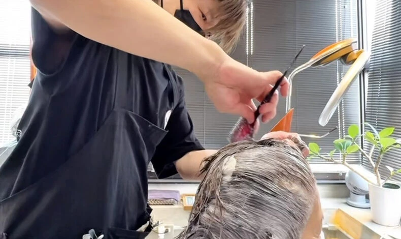 動画サムネイル